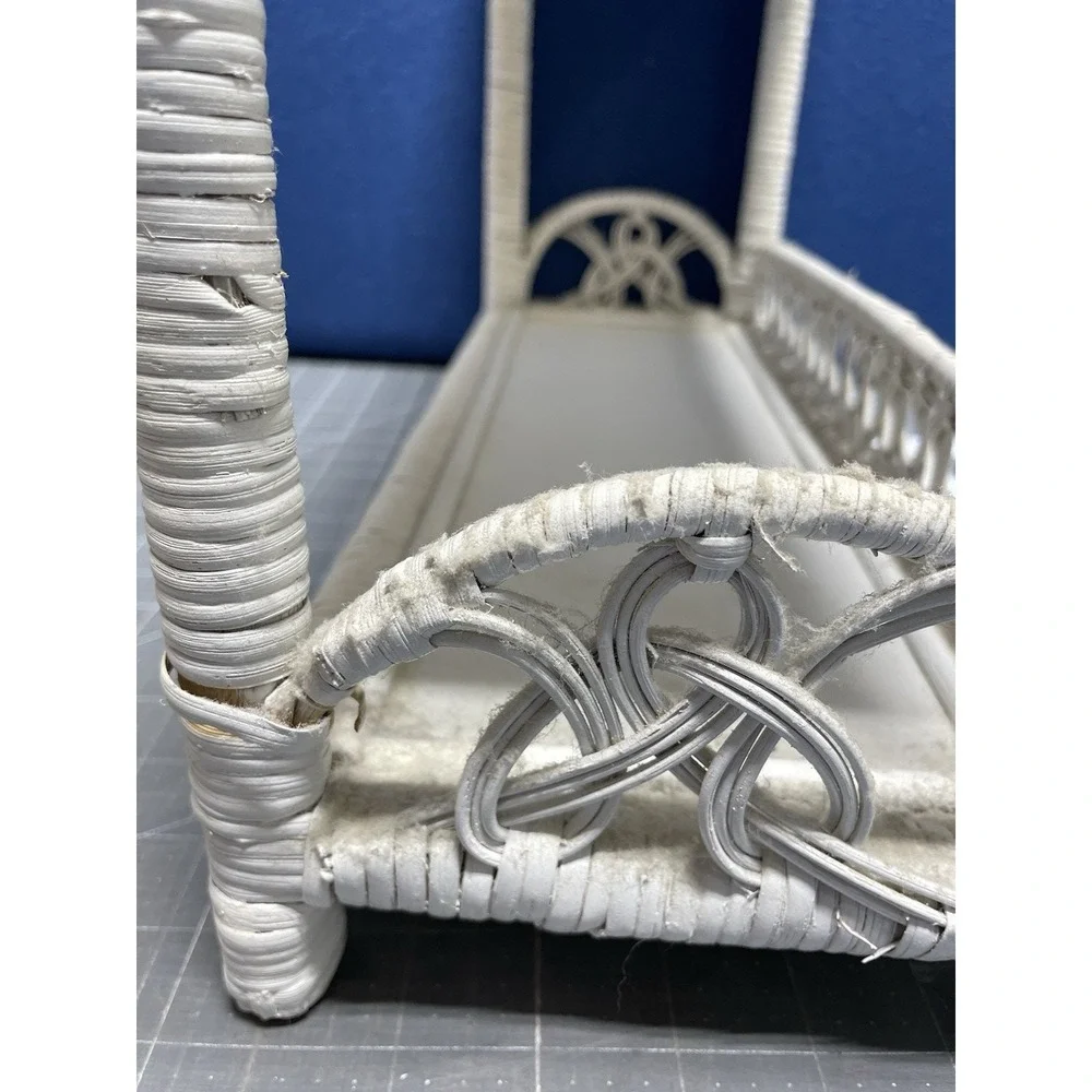 VTG White ~Wicker Rattan Shelf~ Boho 2 Tiered Standing/Wall Hanging Cottagecore